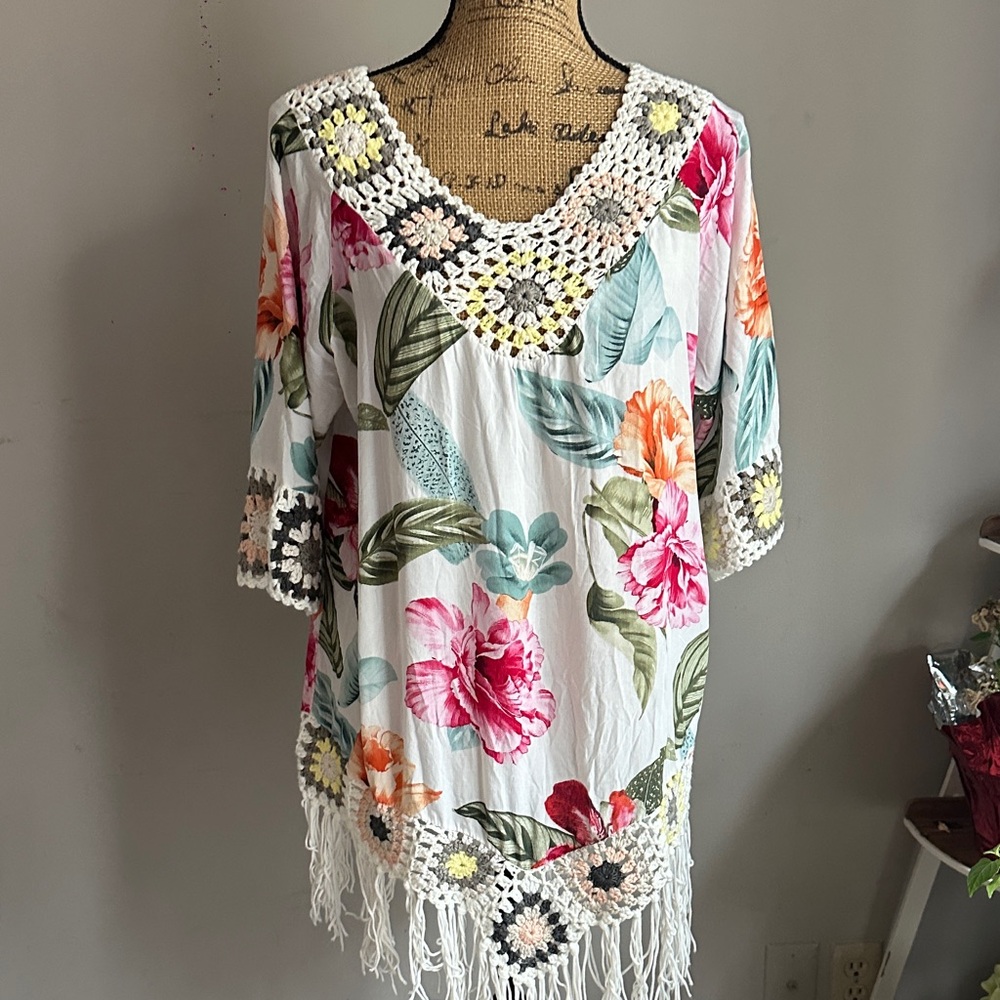 Floral Crochet Trim Tunic